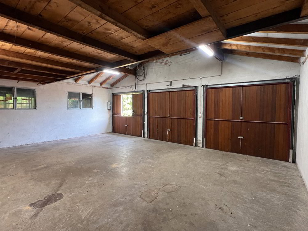 null rooms Office & Commercial to buy in Le Lignon - image 1/2