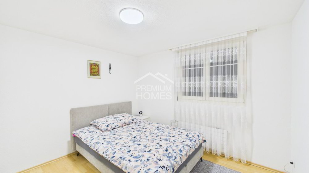 10 rooms House to buy in Lyssach - image 1/7
