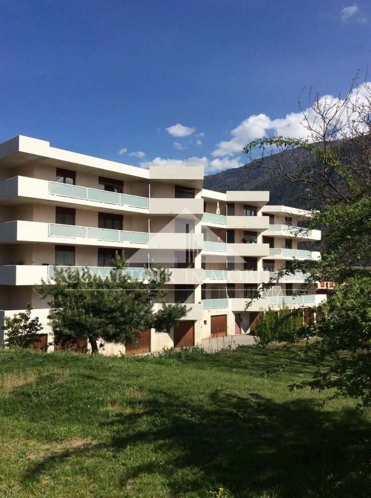 4 rooms Apartment for rent in St-Léonard - image 1/12