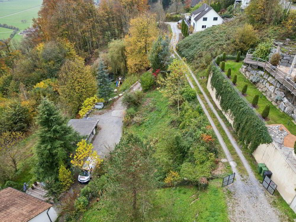 Bauland-Parzelle an grüner Hanglage - Mehr