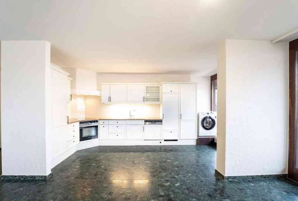 4.5 rooms Apartment to buy in Reinach BL - image 1/5