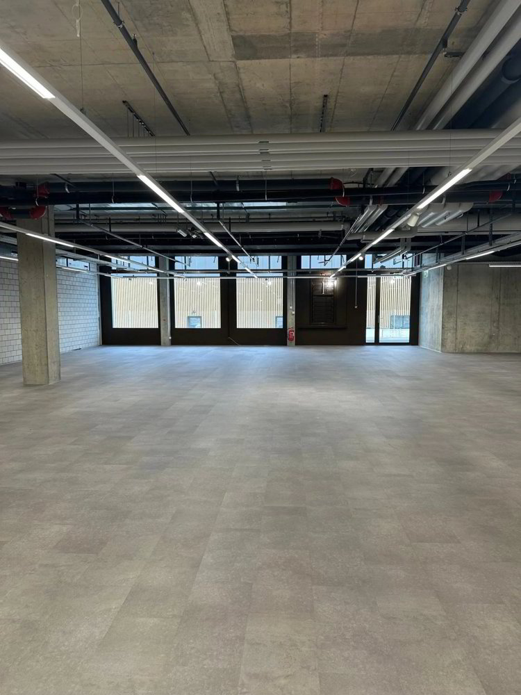 Commercial to rent in Bachenbülach - Ansicht 2