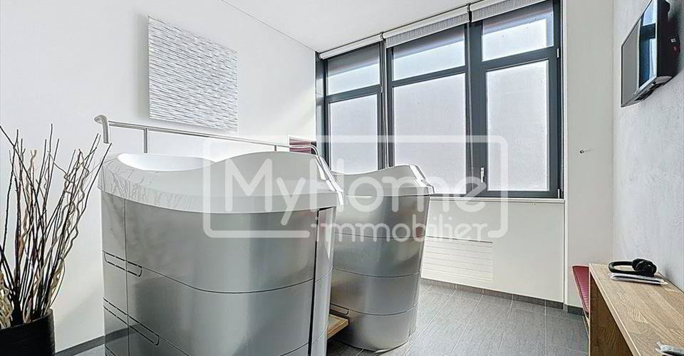 Salle de fitness de 967 m² à Lonay entièrement équipée à louer - Mehr