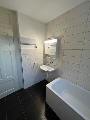 3.5 rooms Apartment for rent in Courroux - image 1/9
