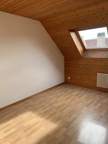 Appartamento di 3 locali in affitto a La Chaux-de-Fonds - immagine 1/2