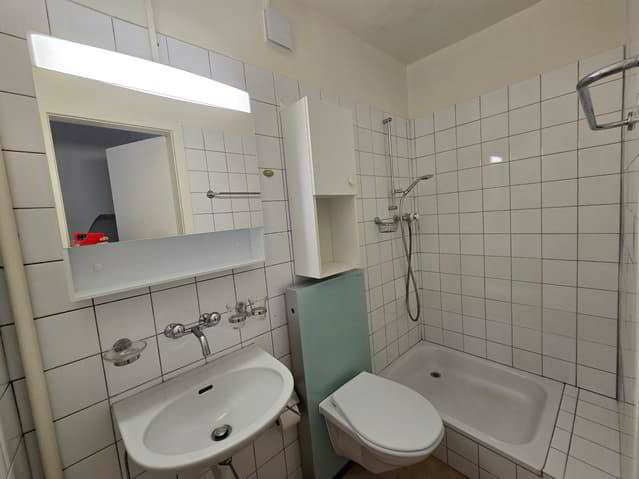 4 rooms Apartment for rent in Fleurier - image 1/12