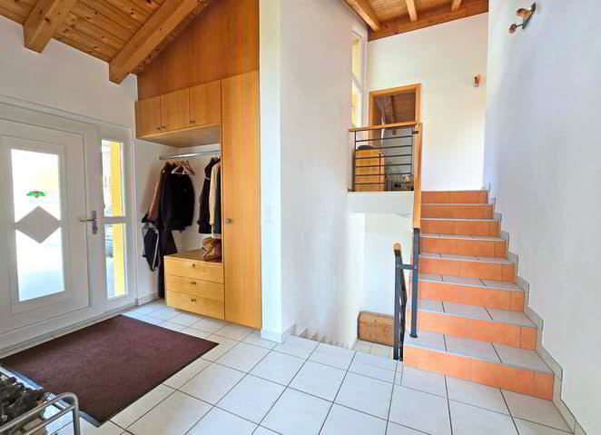 Haus – Fully - Ansicht 2