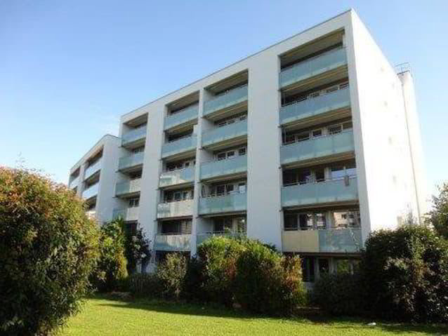 null rooms Car park, garage for rent in Renens VD - image 1/2