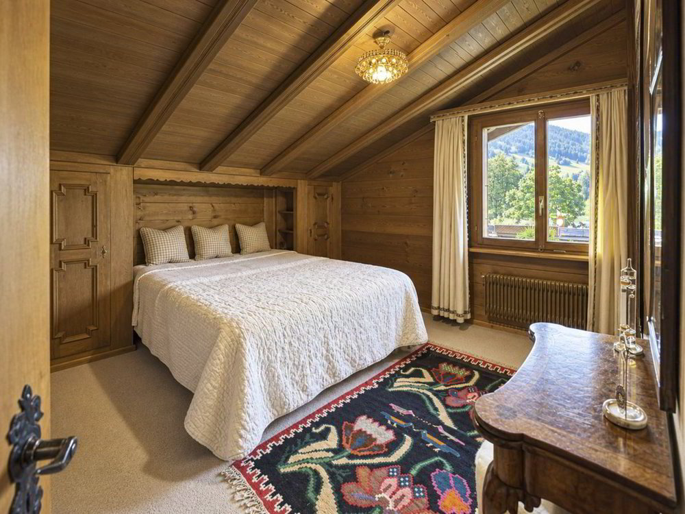 null rooms Apartment to buy in Gstaad - image 1/13