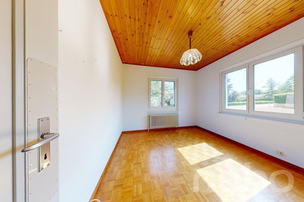 4 rooms House to buy in Oulens-sous-Echallens - image 1/12