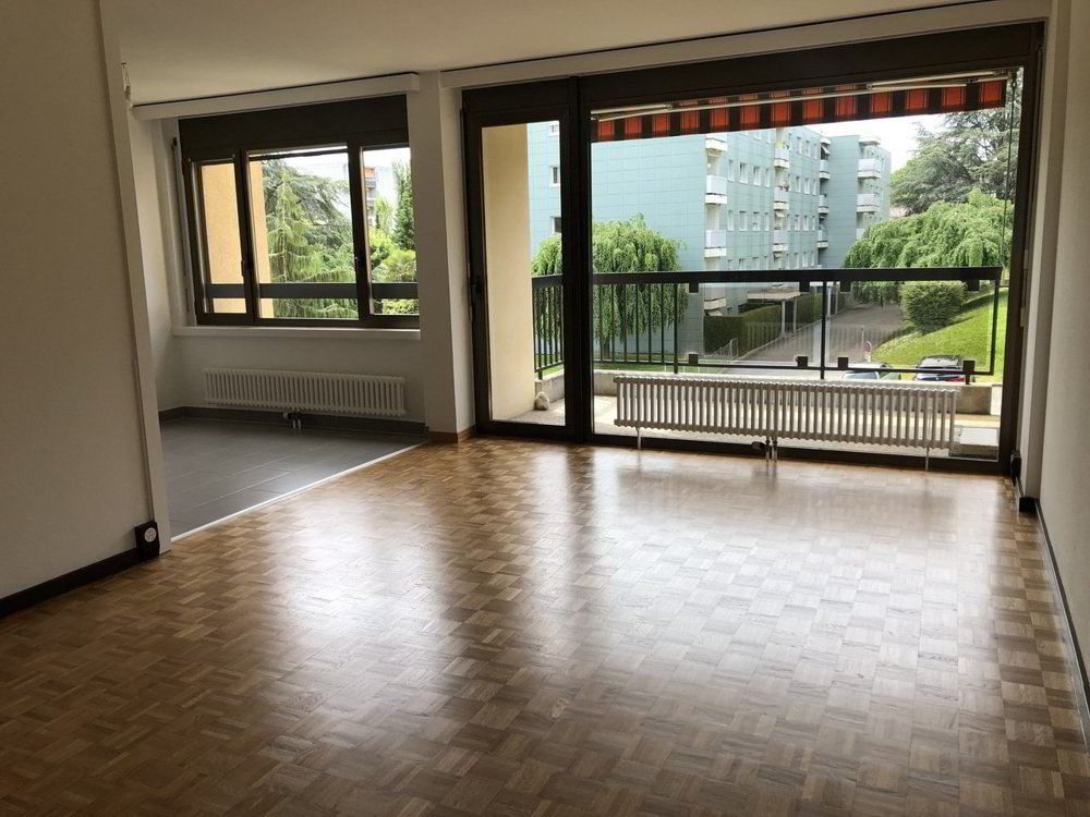 4 rooms Apartment for rent in Ecublens VD - image 1/4