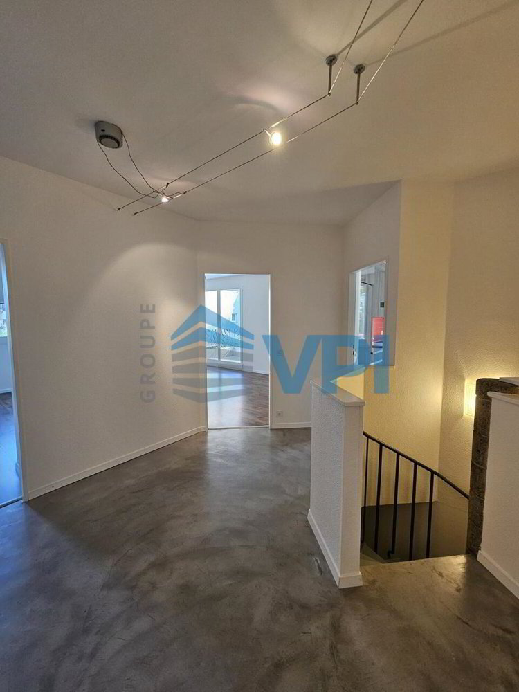 6 rooms Apartment for rent in Plan-les-Ouates - image 1/12