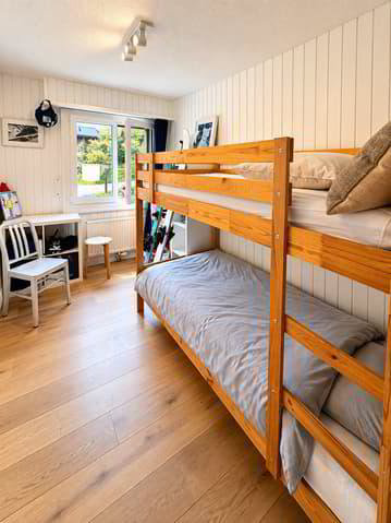 4 rooms Apartment to buy in Champéry - image 1/13