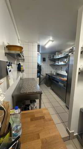 1 rooms Office & Commercial for rent in Bouveret - image 1/5