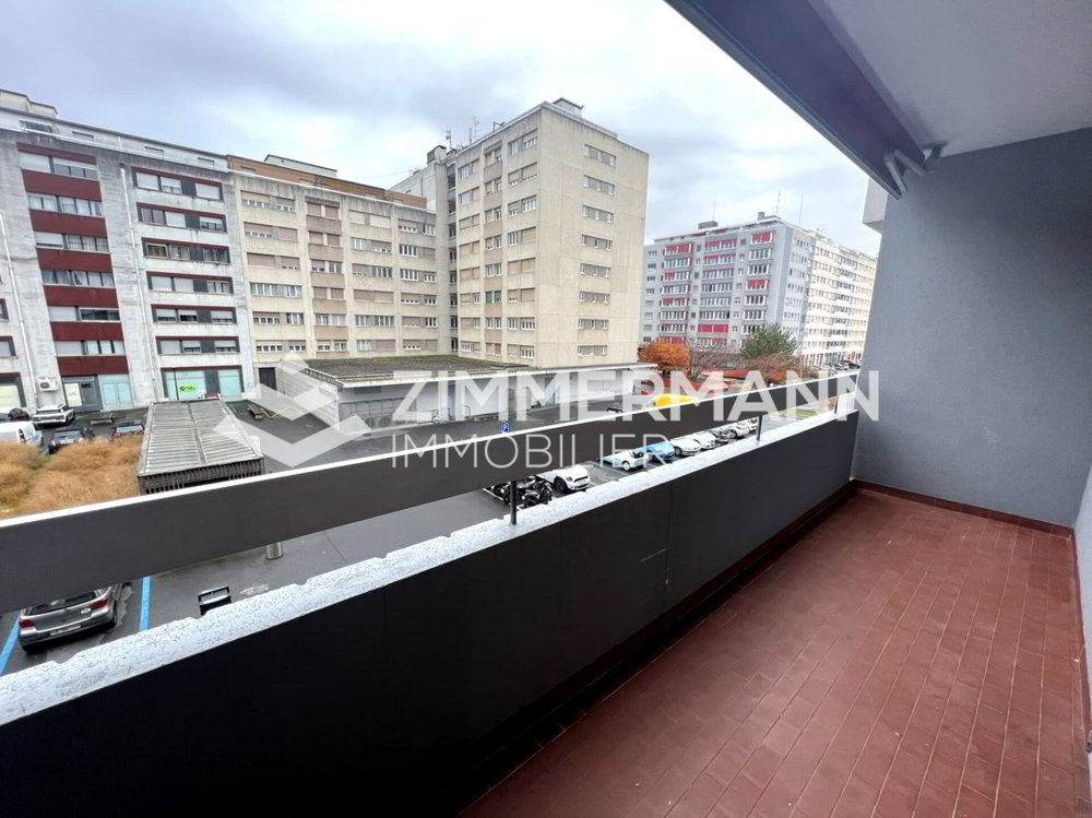 5 rooms Apartment for rent in Thônex - image 1/6