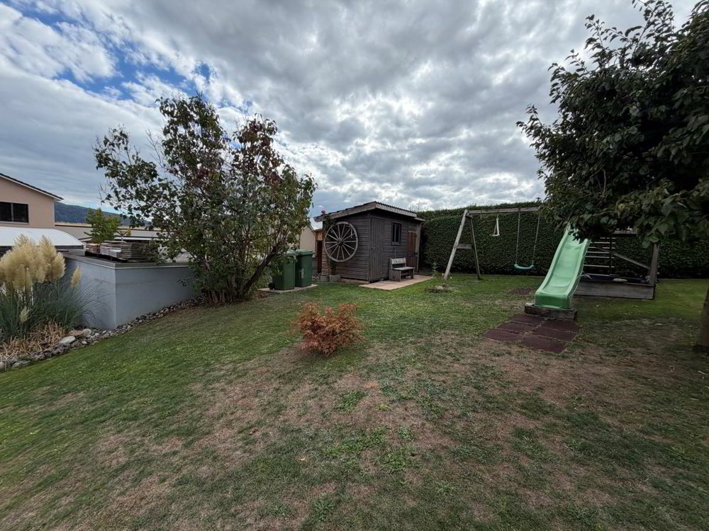 5 rooms House to buy in Cernier - image 1/13