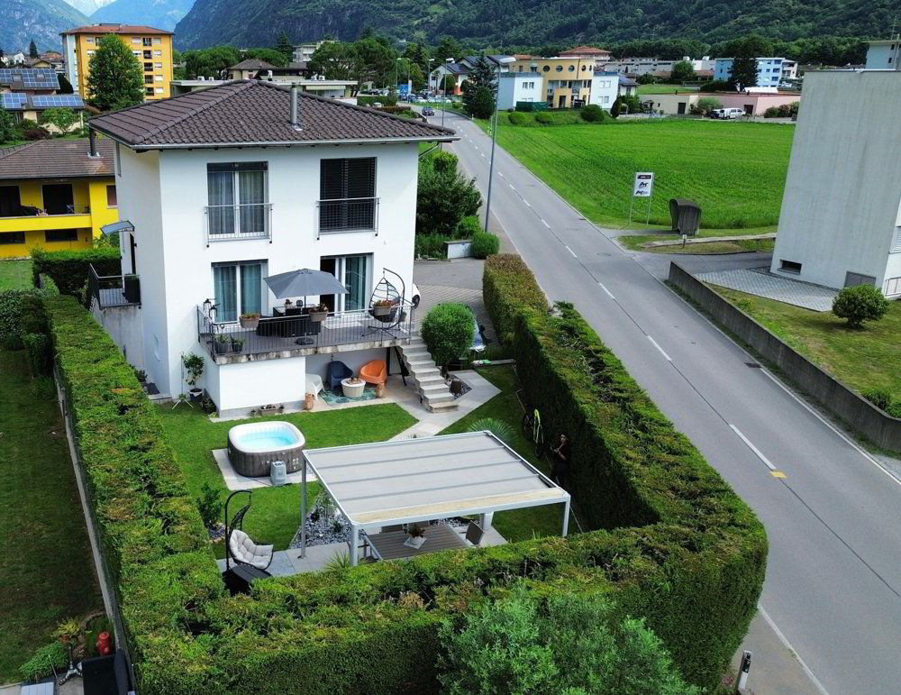 Haus – Lodrino