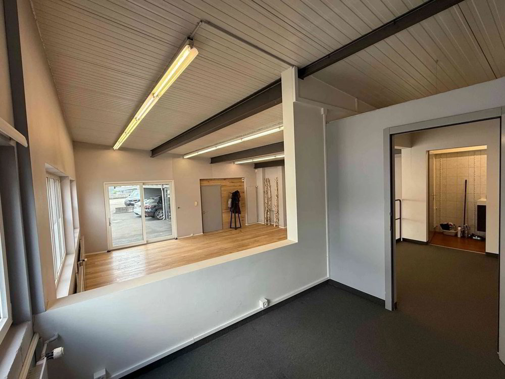 Attraktives Atelier / Showroom / Büro im Erdgeschoss zu vermieten - Ansicht 5