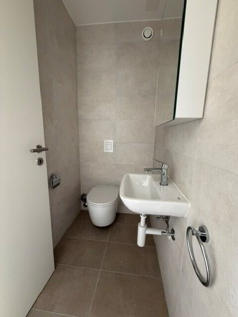 3 rooms Apartment for rent in Bussigny - image 1/9