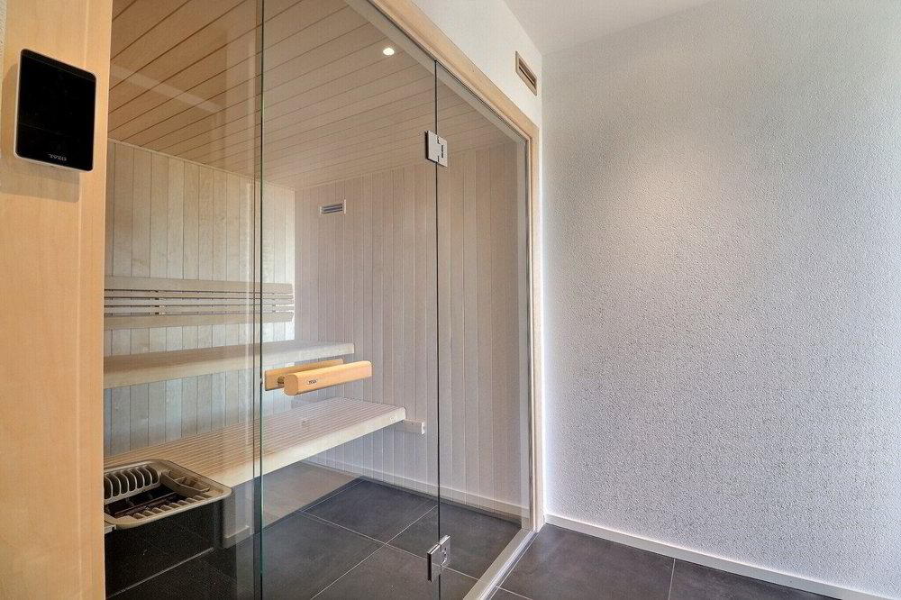 3 rooms Apartment to buy in Vuarmarens - image 1/13