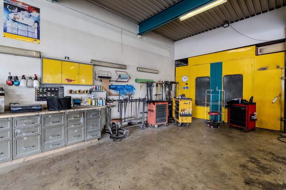 null rooms Office & Commercial to buy in Reconvilier - image 1/13