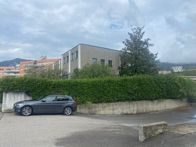 10 rooms Office & Commercial to buy in Balerna - image 1/14