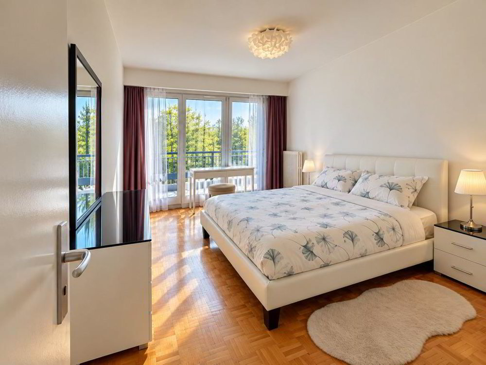 3 rooms Apartment to buy in Meinier - image 1/4
