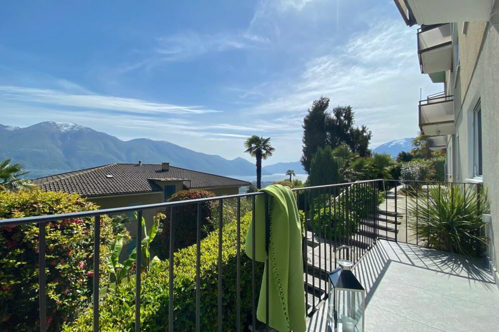 2 rooms Apartment to buy in Orselina - image 1/13