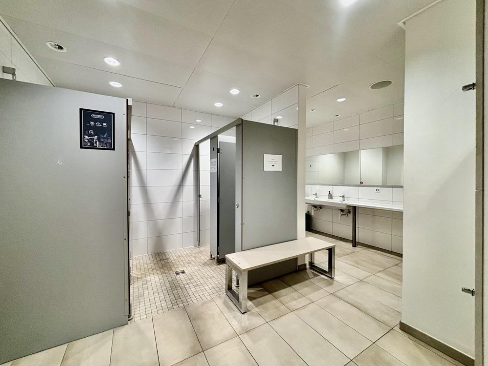 null rooms Office & Commercial for rent in Romont FR - image 1/7