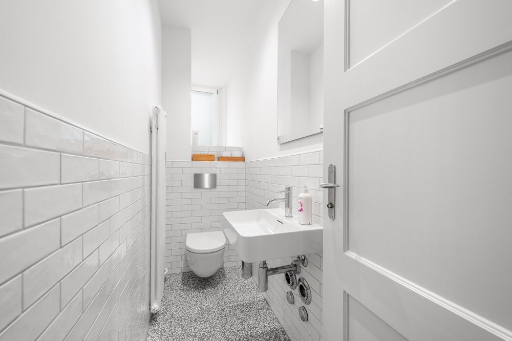 null rooms Office & Commercial for rent in Zürich - image 1/6