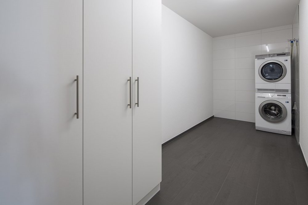 3 rooms Apartment for rent in Zürich - image 1/8