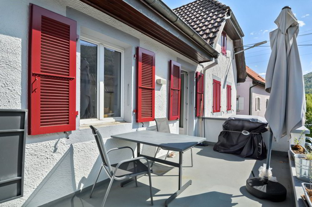 Maison 5 pièces à louer à Sonvilier - image 1/13