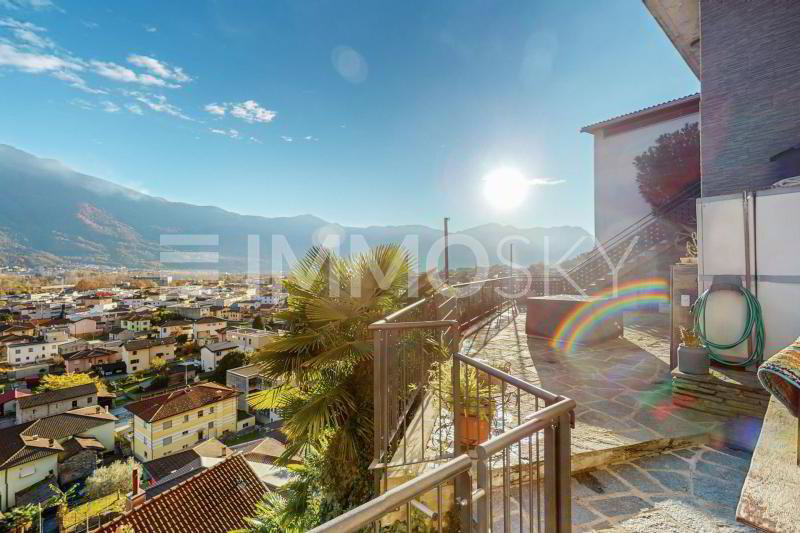 5.5 rooms House to buy in Monte Carasso - image 1/7