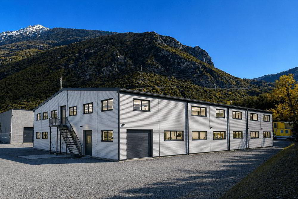 SIERRE - HALLE INDUSTRIELLE DE 2'200 M2 AVEC PROJET DE TRANSFORMATION