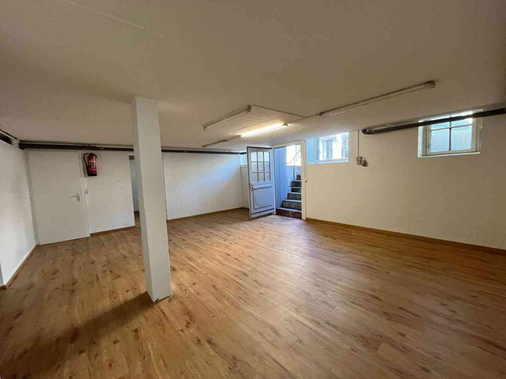 Büro-/Hobbyraum mit Parkplatzmöglichkeit - Ansicht 3