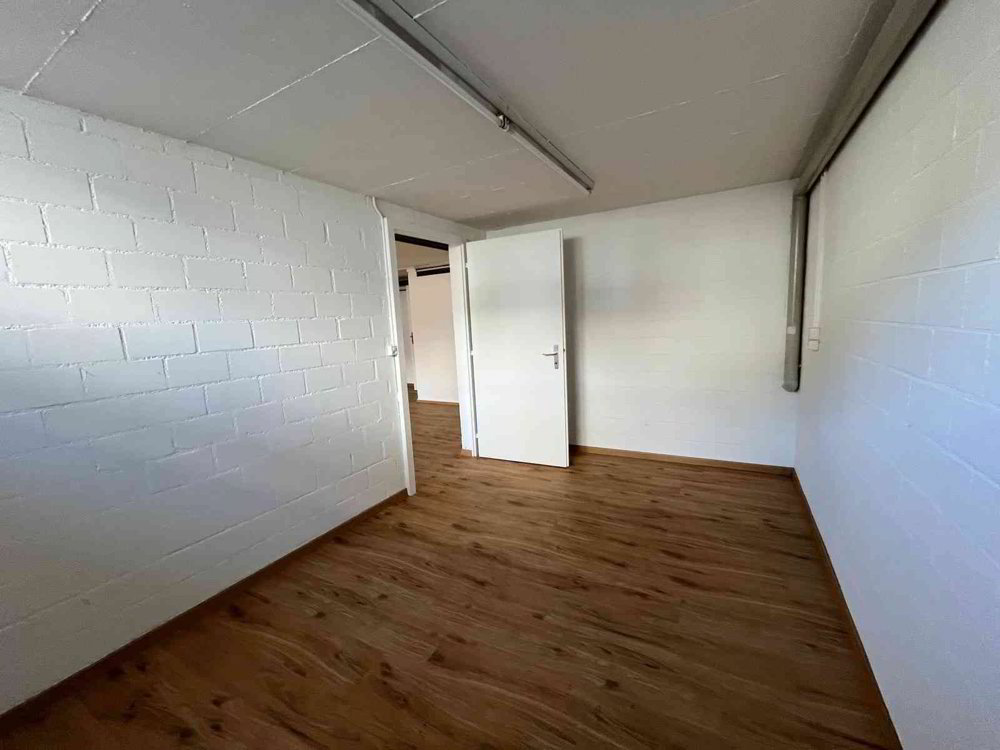 Büro-/Hobbyraum mit Parkplatzmöglichkeit - Ansicht 5