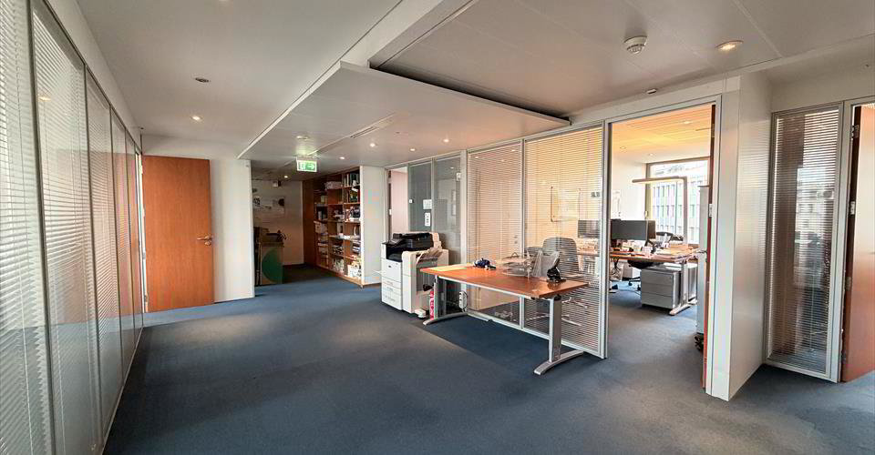 Surface de bureaux d’exception – 166 m² au Cours de Rive - Mehr