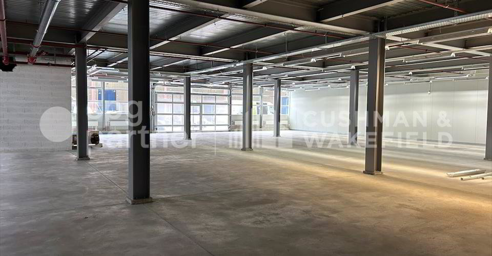 Ateliers et bureaux Plug & Play dans une zone stratégique - Champ Colin - Ansicht 4