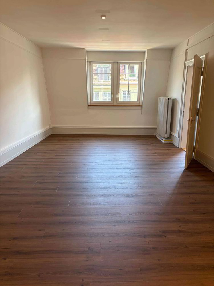 3 rooms Office & Commercial for rent in Bern - image 1/3