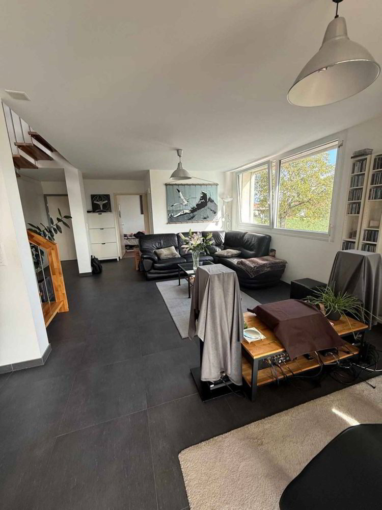 4 rooms Apartment for rent in Champagne - image 1/7