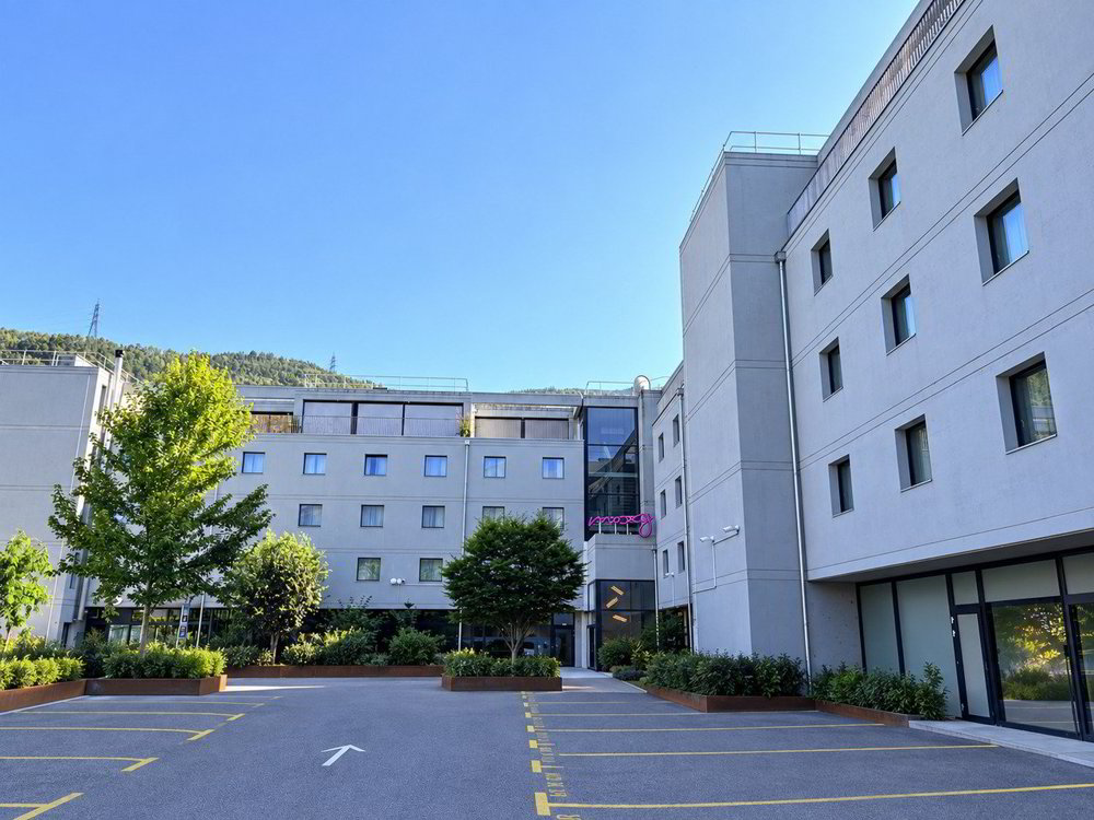 2 rooms Apartment for rent in Sion - image 1/6