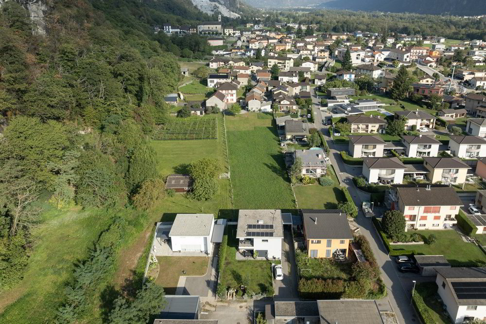 Terreno pianeggiante con ampio potenziale edificatorio - Ansicht 3