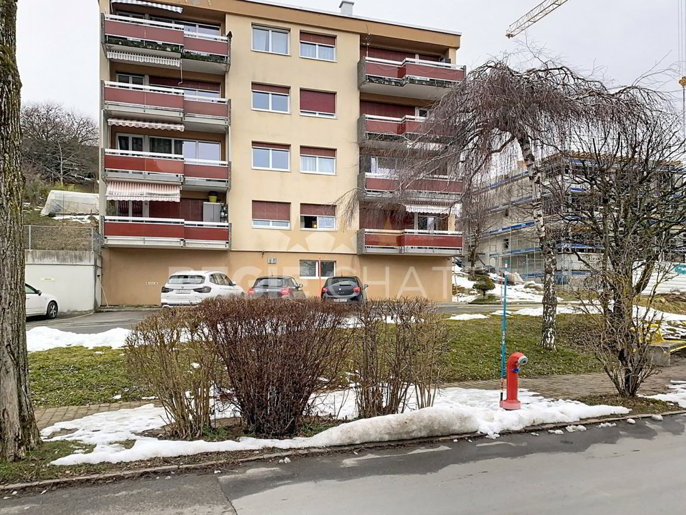 3 rooms Apartment for rent in Châtel-St-Denis - image 1/2