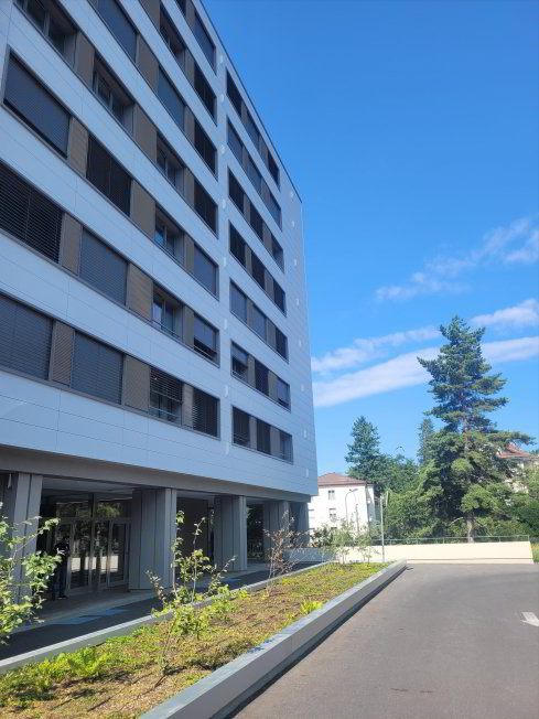 null rooms Car park, garage for rent in Lausanne - image 1/1