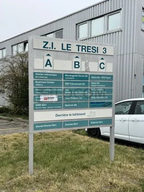 null rooms Office & Commercial for rent in Préverenges - image 1/11