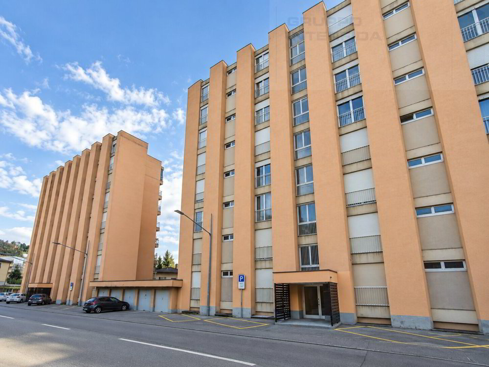 4.5 rooms Apartment for rent in Chiasso - image 1/8
