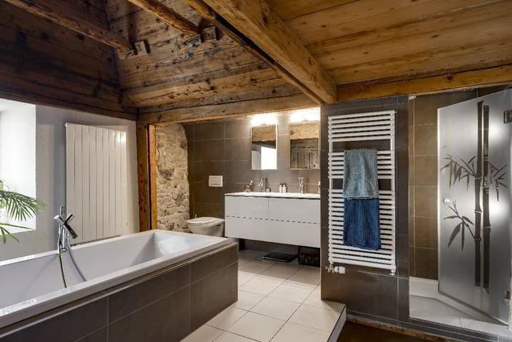 Casa di 5.5 locali in vendita a Riaz - immagine 1/13