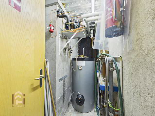 null rooms Office & Commercial to buy in Eischoll - image 1/13