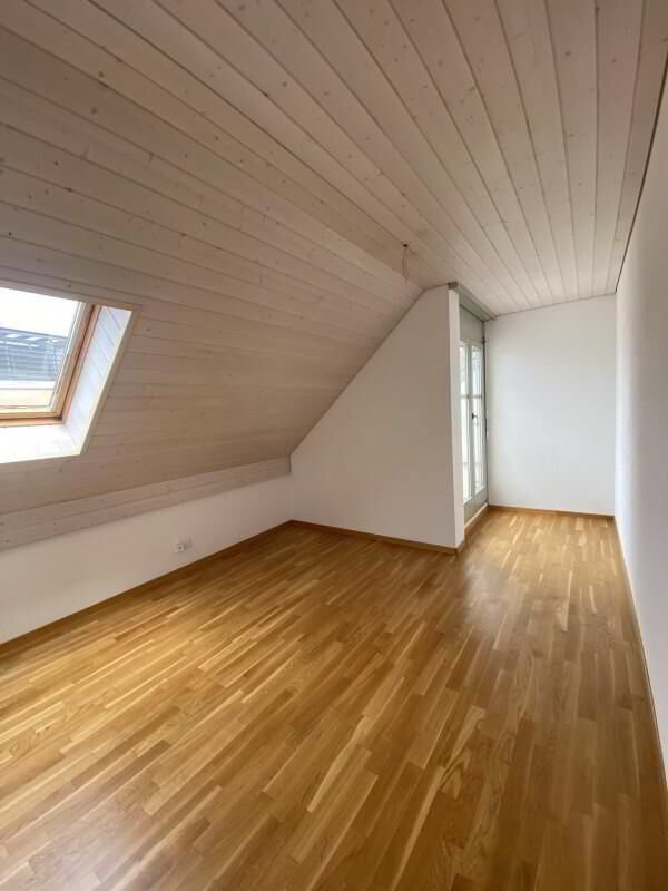 4 rooms Apartment for rent in Porrentruy - image 1/10