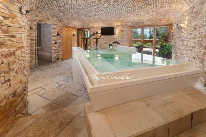 2 rooms Apartment for rent in Crans-Montana - image 1/10
